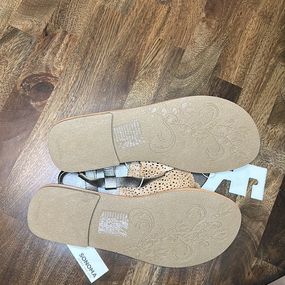🆕 NWT WOMEN’S SONOMA THONG SANDALS SIZE M 7-8 - Picture 7 of 8